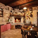 Luxury Lovric With Private Heated Pool, Jacuzzi, Sauna And Private Tavern וילה *