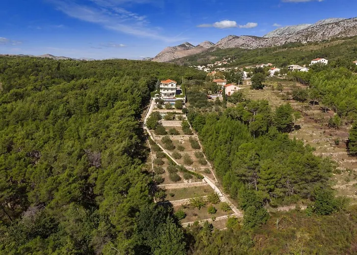 Luxury Lovric With Private Heated Pool, Jacuzzi, Sauna And Private Tavern Tugare