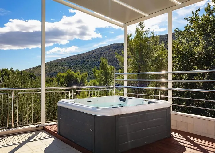 Luxury Lovric With Private Heated Pool, Jacuzzi, Sauna And Private Tavern