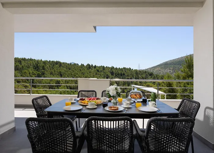 Villa Luxury Lovric With Private Heated Pool, Jacuzzi, Sauna And Private Tavern *