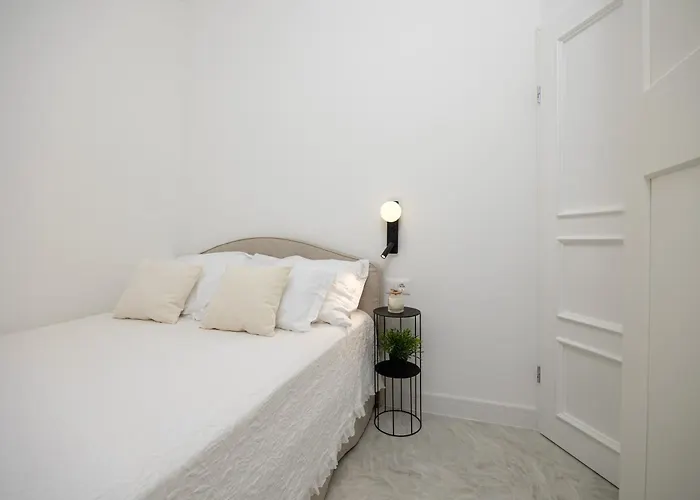 Villa Luxury Lovric With Private Heated Pool, Jacuzzi, Sauna And Private Tavern Tugare