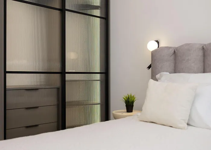 Luxury Lovric With Private Heated Pool, Jacuzzi, Sauna And Private Tavern *