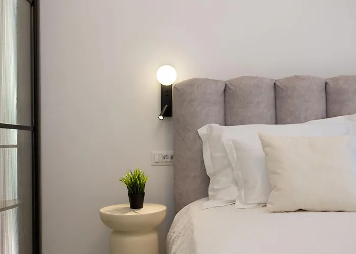Luxury Lovric With Private Heated Pool, Jacuzzi, Sauna And Private Tavern