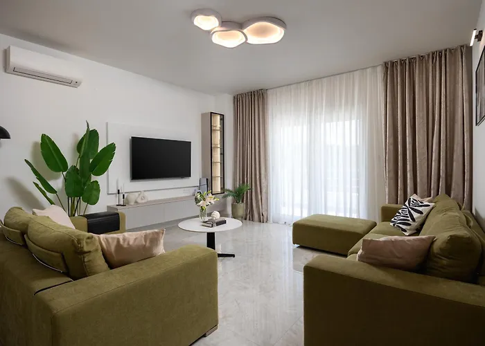Luxury Lovric With Private Heated Pool, Jacuzzi, Sauna And Private Tavern Villa